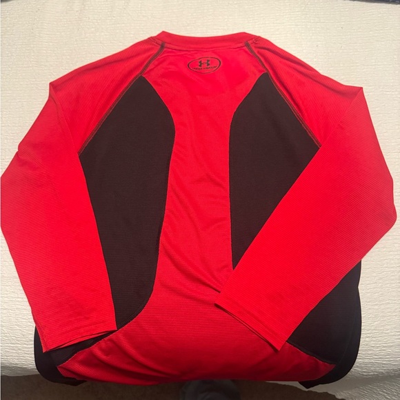 Under Armour Red & Black 3/4 Quarter Sleeve Performance Shirt - Picture 4 of 4